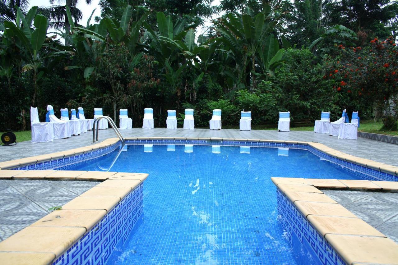 Jardim Botanico Me-Zochi Hotel Sao Tome Exterior photo