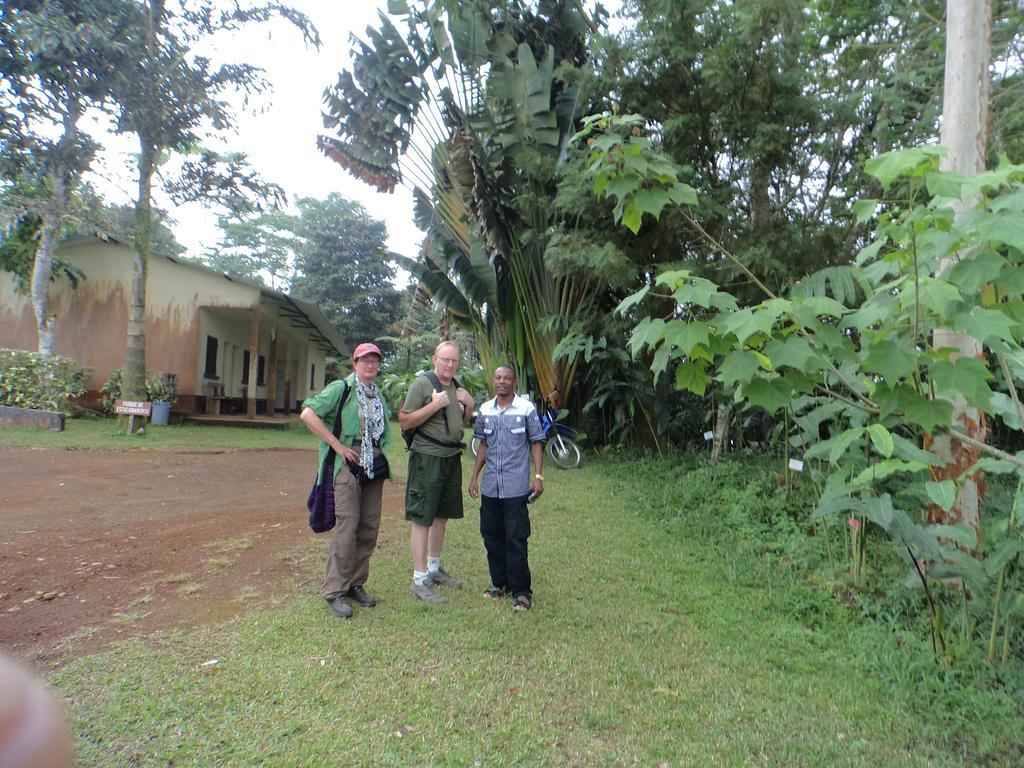 Jardim Botanico Me-Zochi Hotel Sao Tome Exterior photo