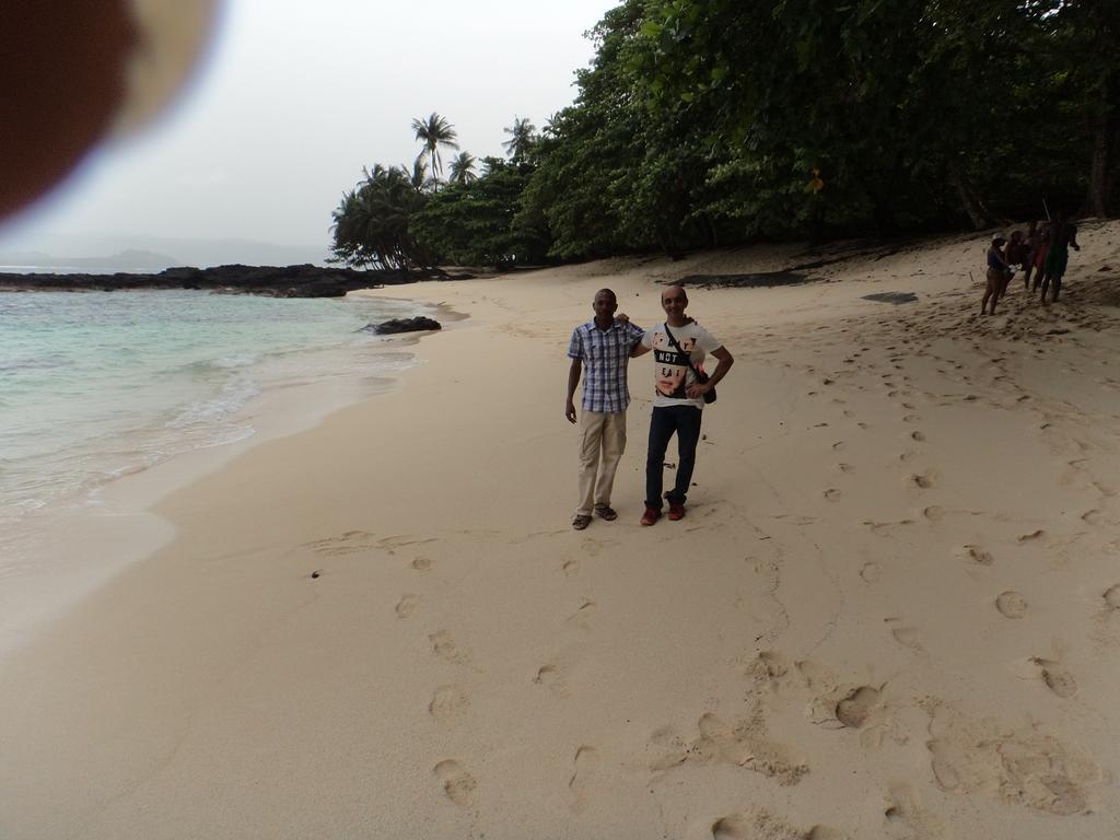Jardim Botanico Me-Zochi Hotel Sao Tome Exterior photo